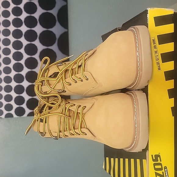 Steel toe boots - Picture 2 of 7